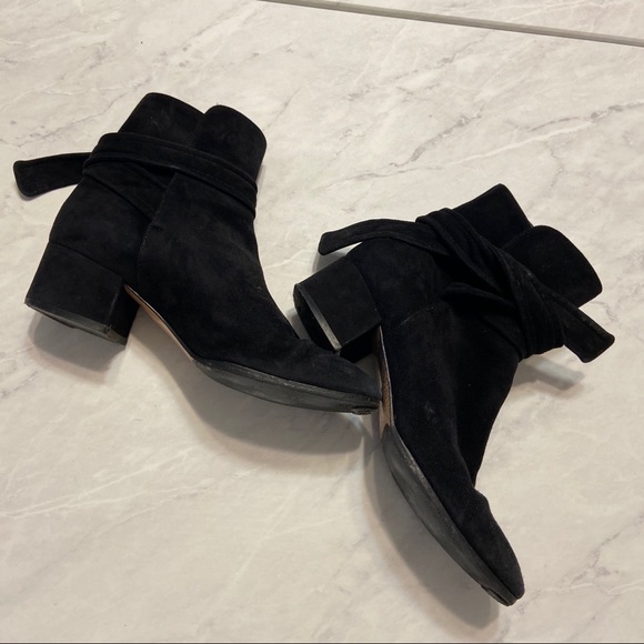 Gianvito Rossi Shoes - Gianvito Rossi black suede bootie 35.5 bow tie